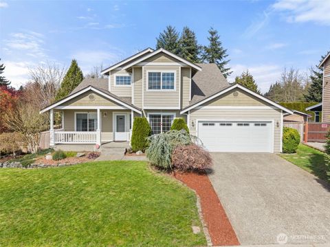 Photo of 16426 135th Avenue E, Puyallup, WA 98374 (MLS # 2504901)