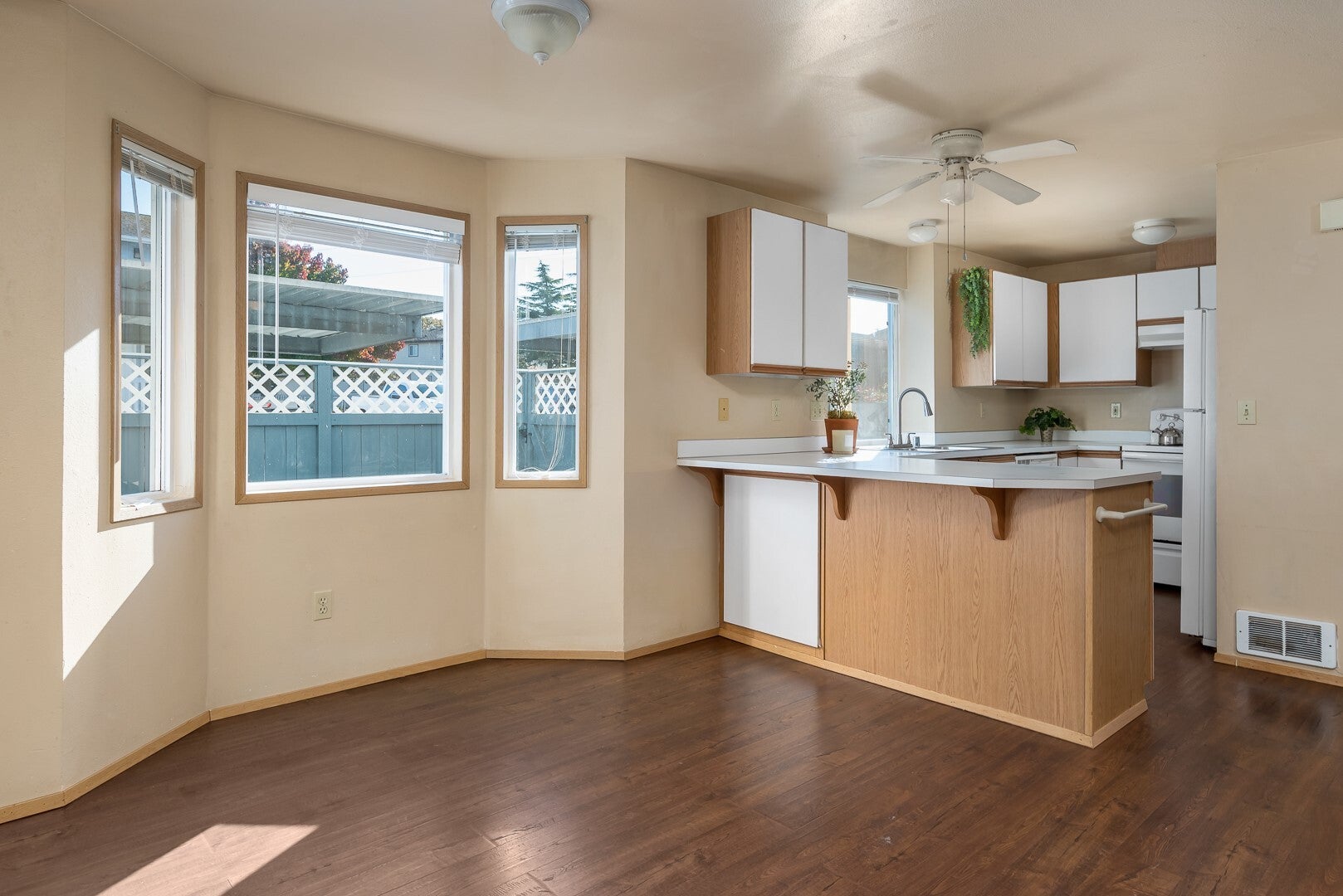 730 SE 8th Avenue B102