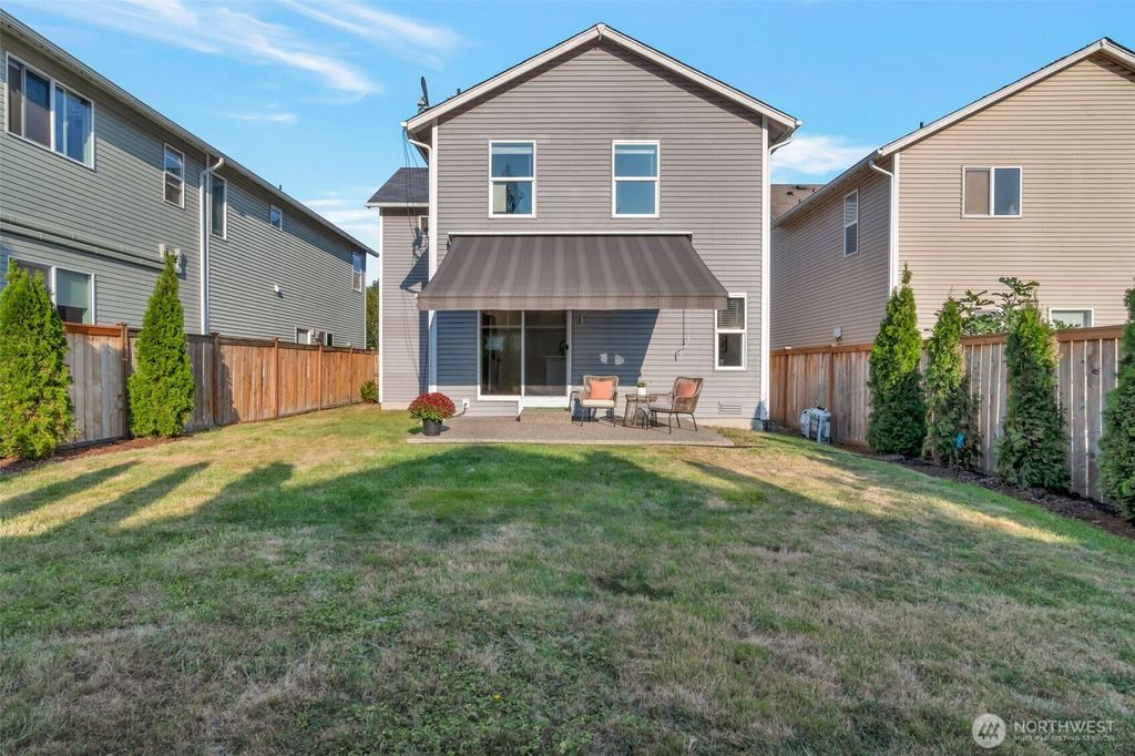 Photo of 11037 236th Place NE, Redmond, WA 98053 (MLS # 2438107)