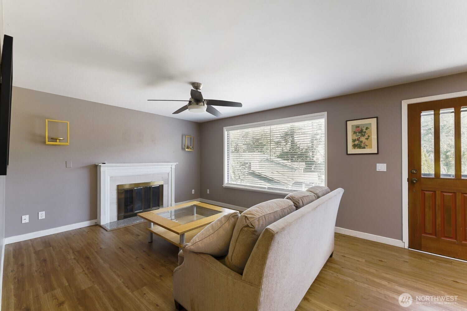 715 Sunrise Place SW