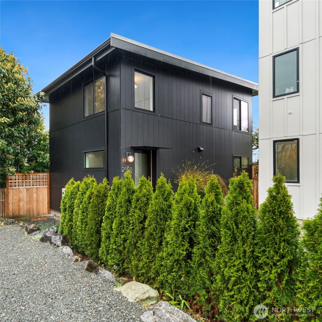 Photo of 2528 27th Avenue W, Seattle, WA 98199 (MLS # 2511578)