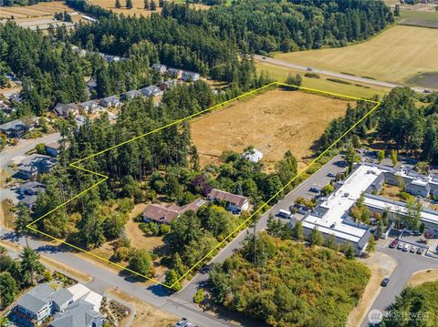 Photo of 501 NE 3rd Street St, Coupeville, WA 98239 (MLS # 2457122)