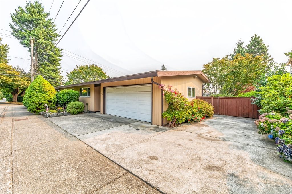 Photo of 1701 NE 90th Street, Seattle, WA 98115 (MLS # 2153039)