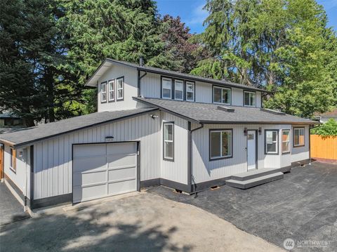 Photo of 16828 Ambaum Boulevard S, Burien, WA 98148 (MLS # 2444707)