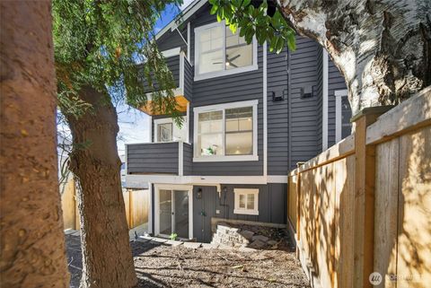 Photo of 3828 Interlake Avenue N #A, Seattle, WA 98103 (MLS # 2470654)