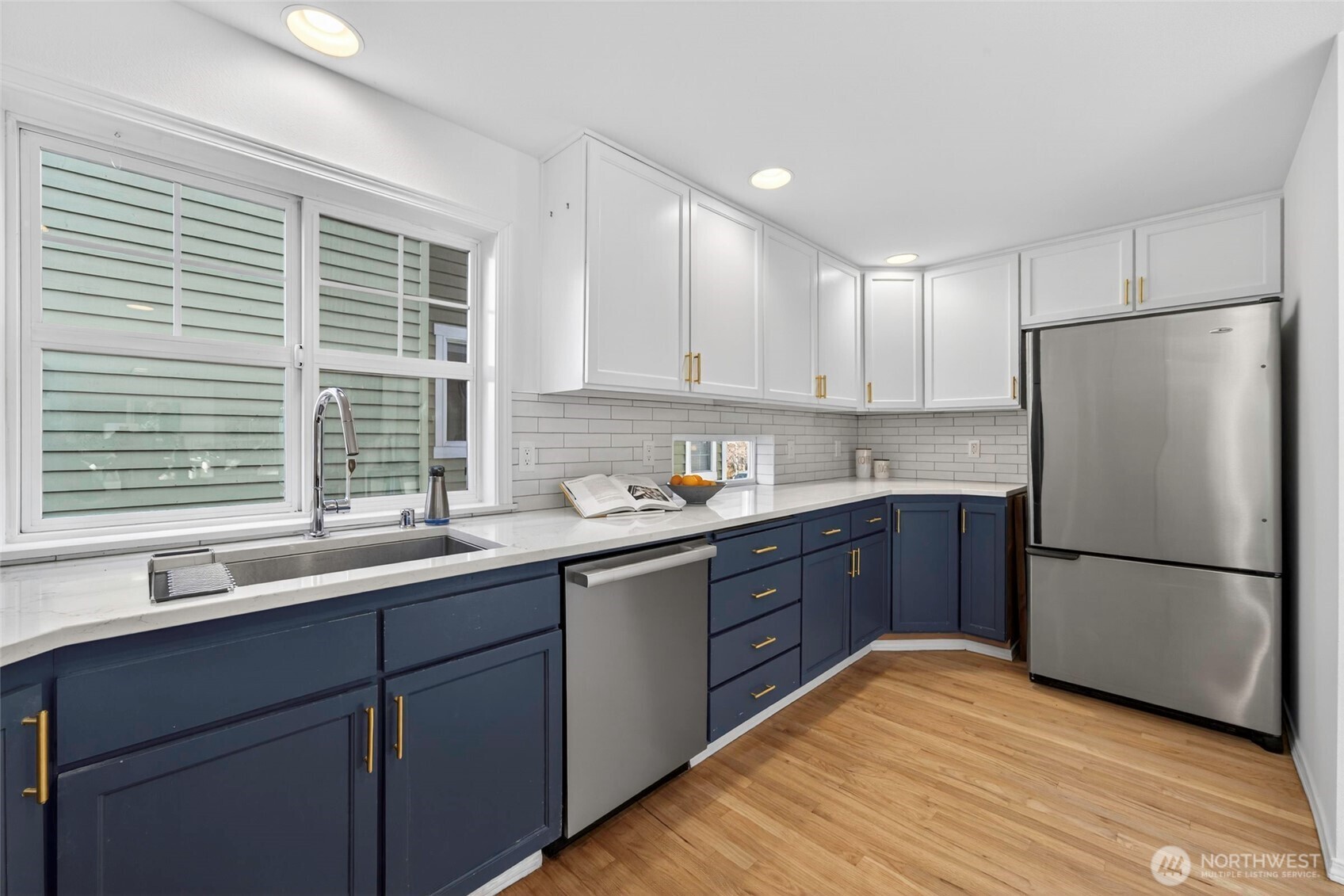 3828 Interlake Avenue N A