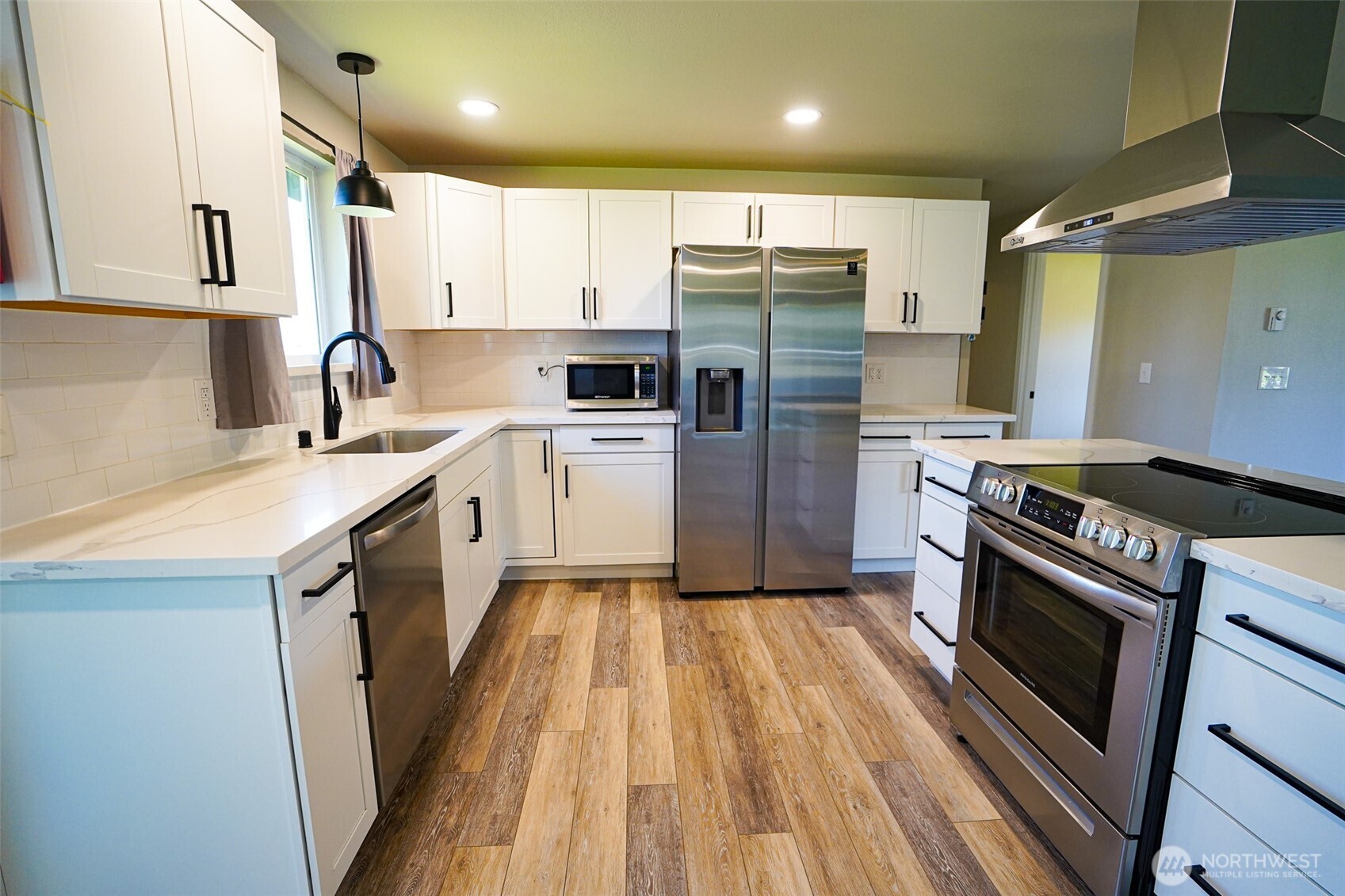 1930 SE Diamond Place