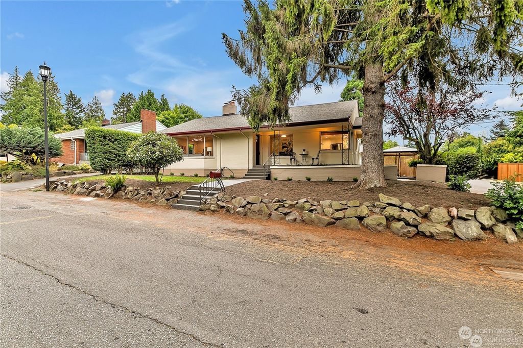 Photo of 1535 NW 100th St St, Seattle, WA 98177 (MLS # 2318155)