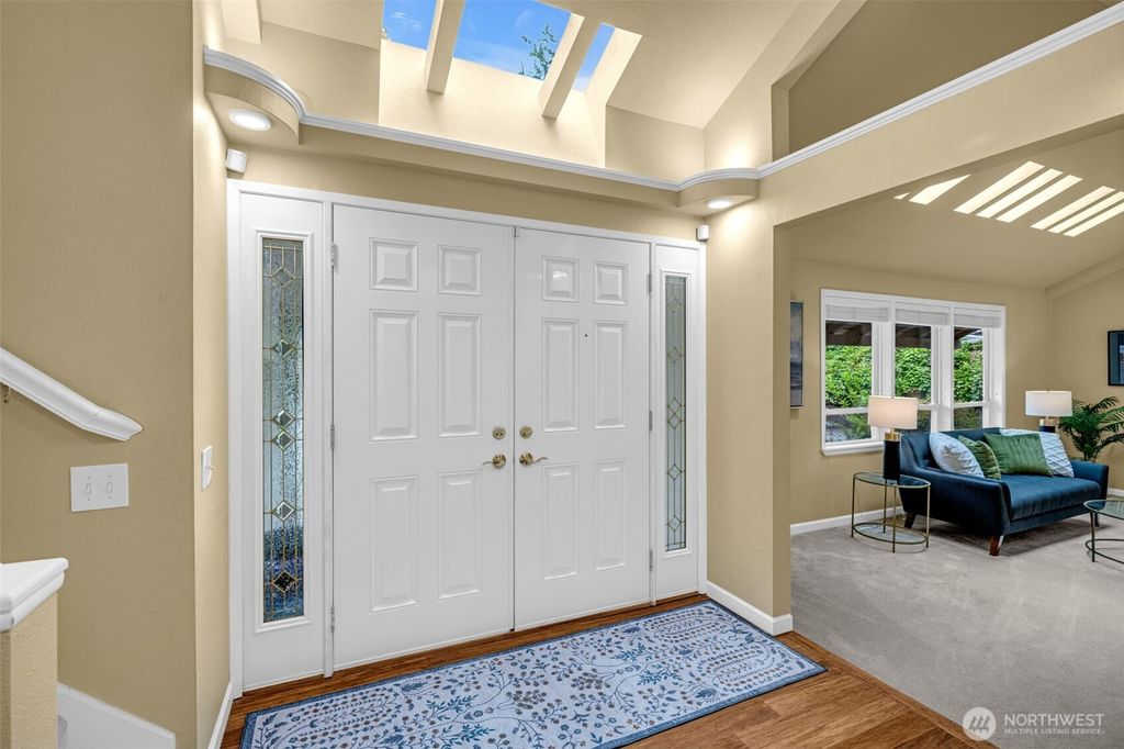 Photo of 17620 NE 29th Street, Redmond, WA 98052 (MLS # 2384489)