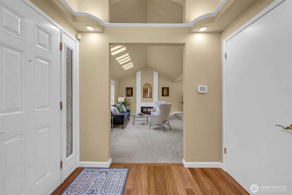 Photo of 17620 NE 29th Street, Redmond, WA 98052 (MLS # 2384489)