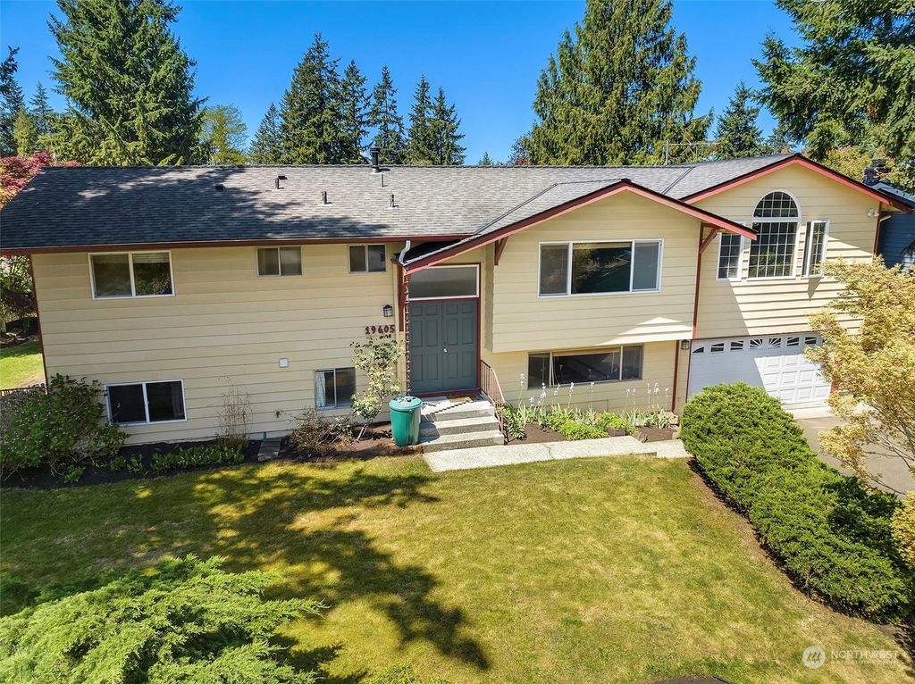 Photo of 19605 65th Avenue NE, Kenmore, WA 98028 (MLS # 2052818)