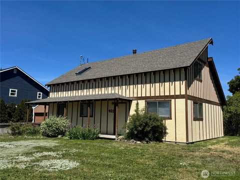 Photo of 401 W 14th Avenue, Ellensburg, WA 98926 (MLS # 2540647)