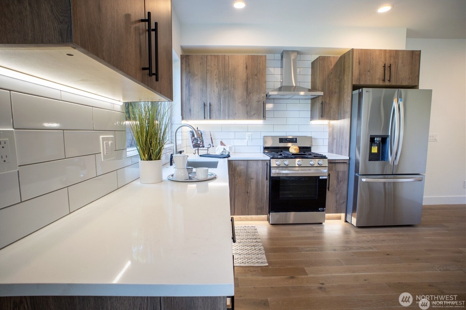 12201 Des Moines Memorial Drive S B