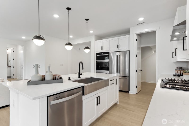 4340 SW Kerbin Lane 380