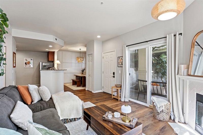 2034 Newport Way NW 11-1