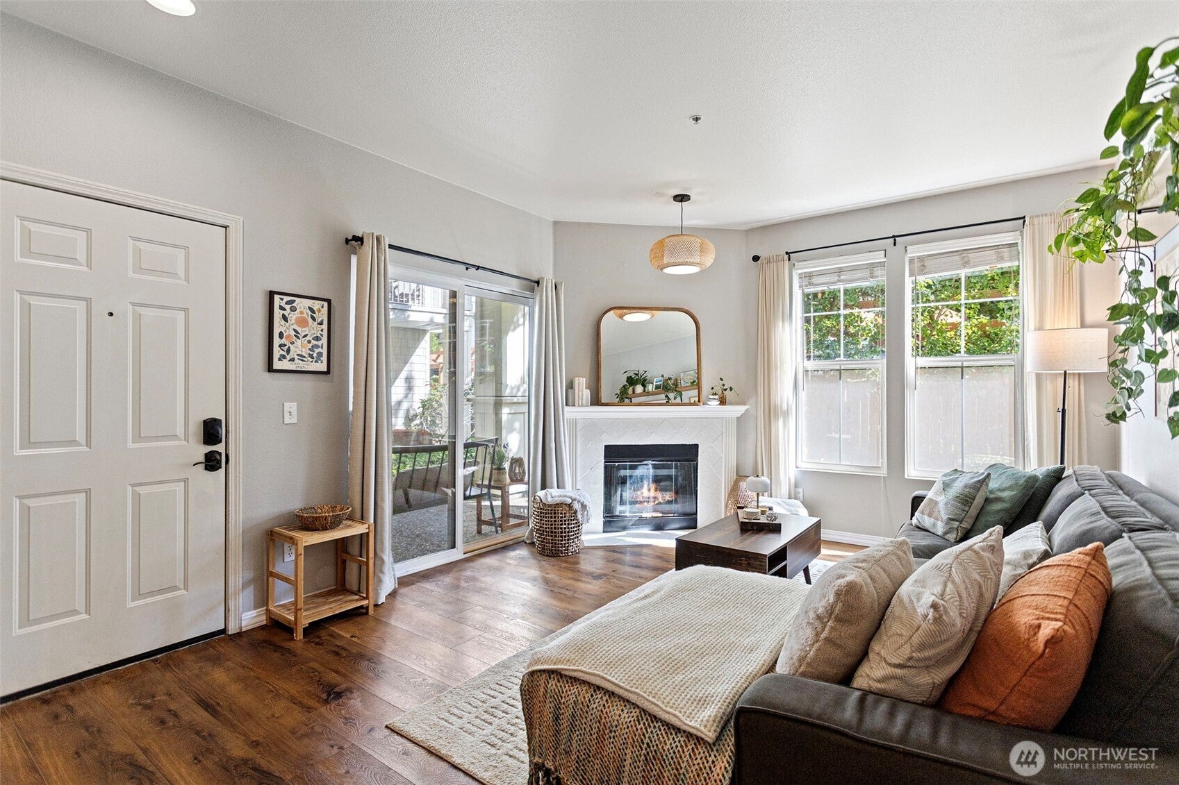 2034 Newport Way NW 11-1