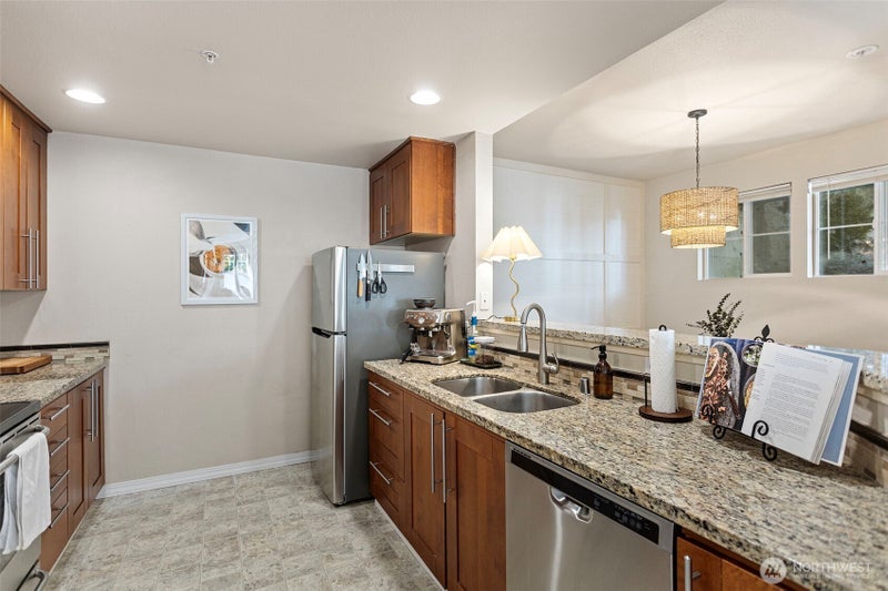 2034 Newport Way NW 11-1
