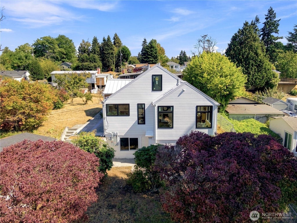 Photo of 10246 11th Avenue SW, Seattle, WA 98146 (MLS # 2577288)