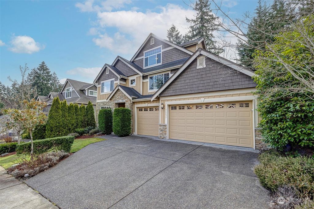 Photo of 16637 NE 40th Court, Redmond, WA 98052 (MLS # 2043703)