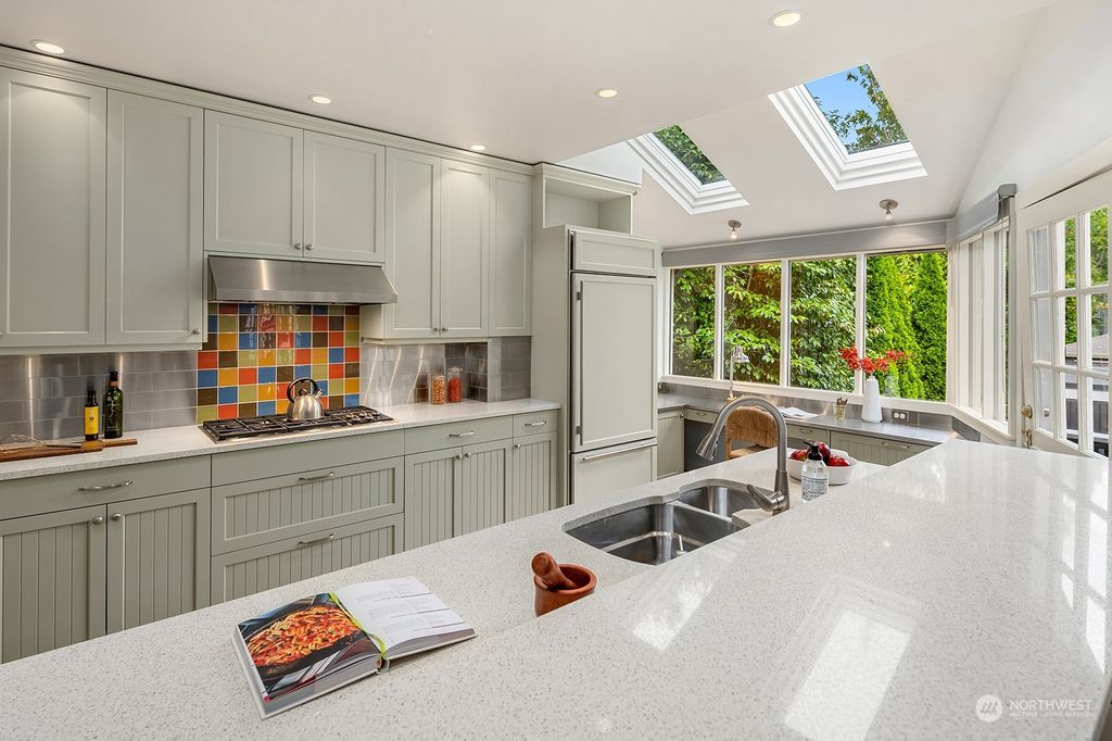 Photo of 1416 McGilvra Boulevard E, Seattle, WA 98112 (MLS # 2272525)