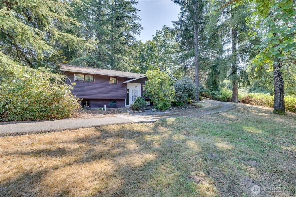 Photo of 12521 Roosevelt Road, Monroe, WA 98272 (MLS # 2583812)