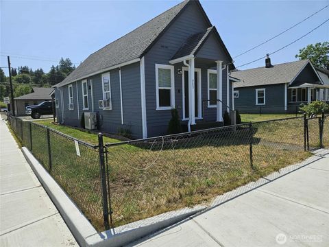 Photo of 903 W Franklin Street, Shelton, WA 98584 (MLS # 2389861)