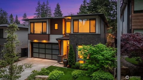 Photo of 11427 115th Avenue NE, Kirkland, WA 98033 (MLS # 2513077)