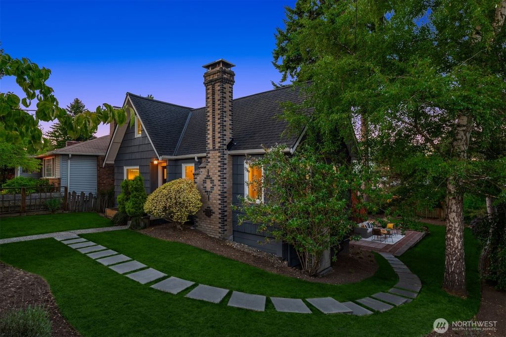 Photo of 8512 19th Avenue NW, Seattle, WA 98117 (MLS # 2410025)