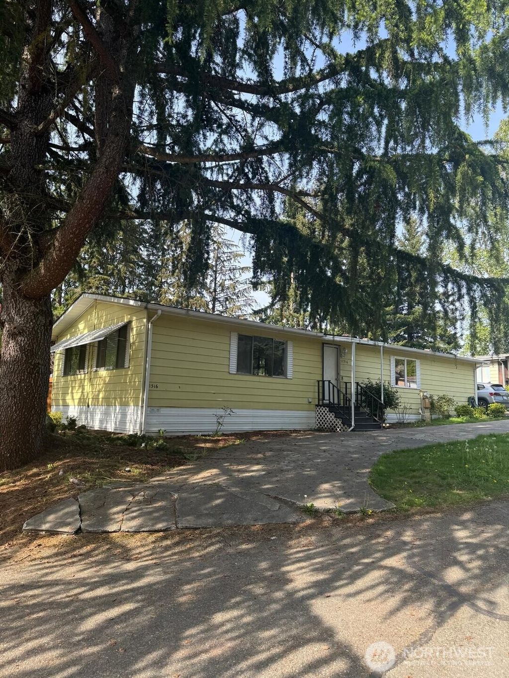 Photo of 11316 SE 226th Street, Kent, WA 98031 (MLS # 2451496)