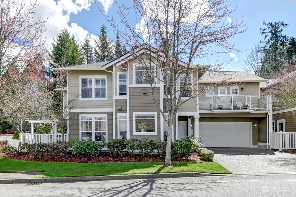 Photo of 22557 SE 45th Street #1668, Issaquah, WA 98029 (MLS # 2053306)