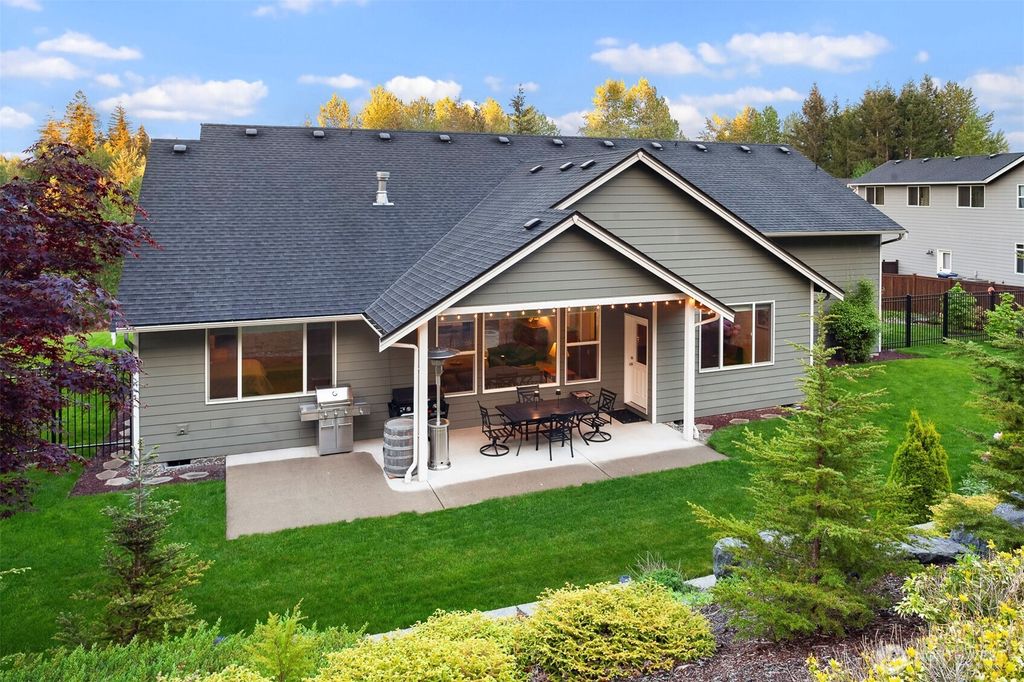 Photo of 10730 204th Avenue SE, Snohomish, WA 98290 (MLS # 2356364)