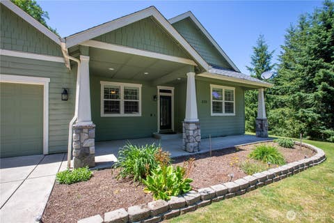 Photo of 272 Trout Lakes Road, Castle Rock, WA 98611 (MLS # 2530948)