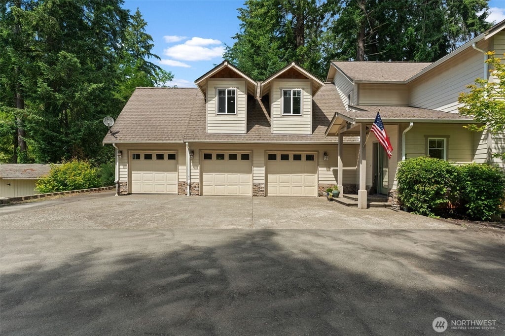 Photo of 4443 Boston Harbor Road NE, Olympia, WA 98506 (MLS # 2584160)