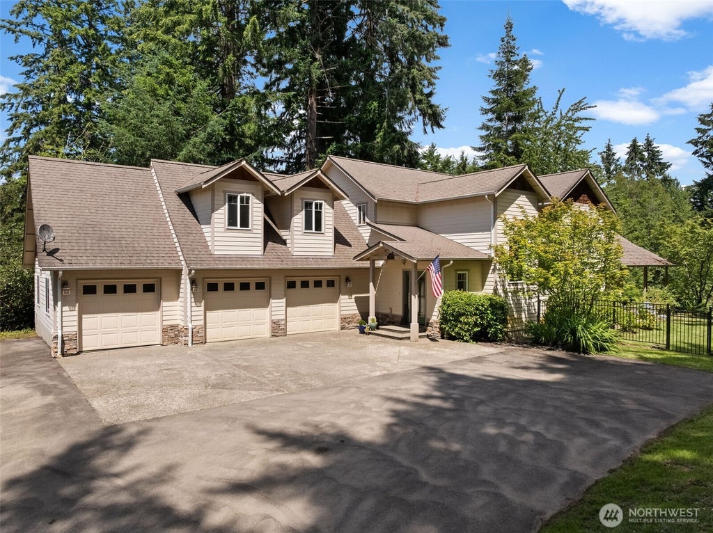 Photo of 4443 Boston Harbor Road NE, Olympia, WA 98506 (MLS # 2584160)