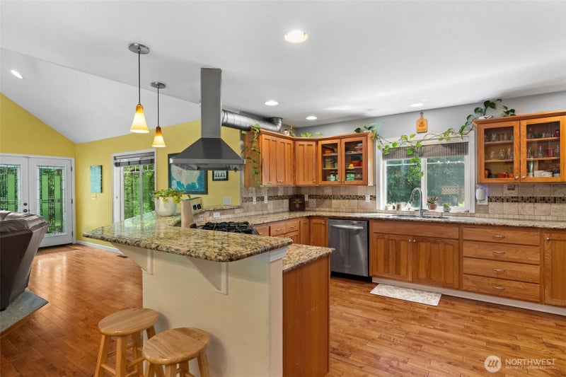 4443 Boston Harbor Road NE