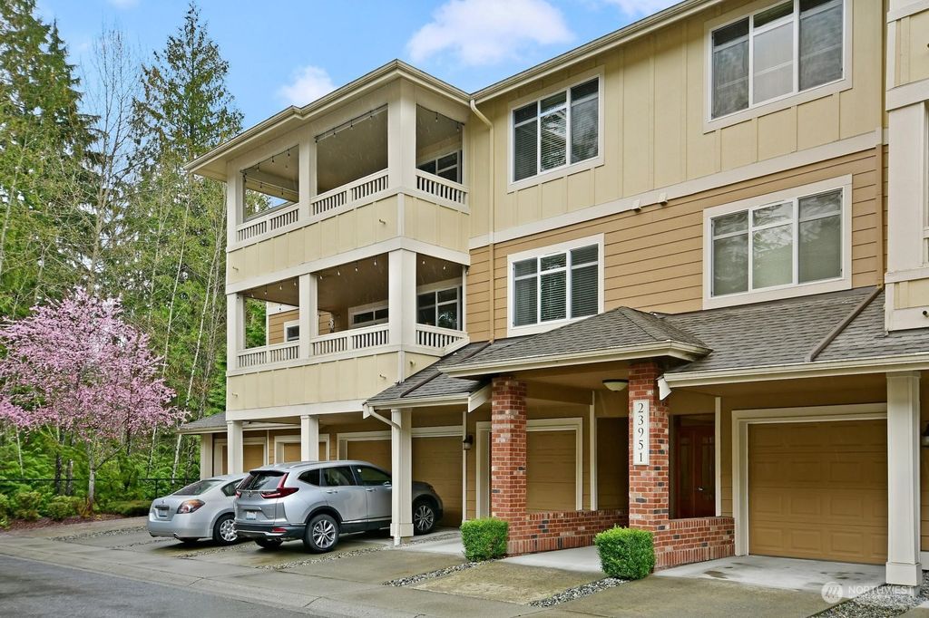 Photo of 23951 NE 115th Lane #102, Redmond, WA 98053 (MLS # 2061817)