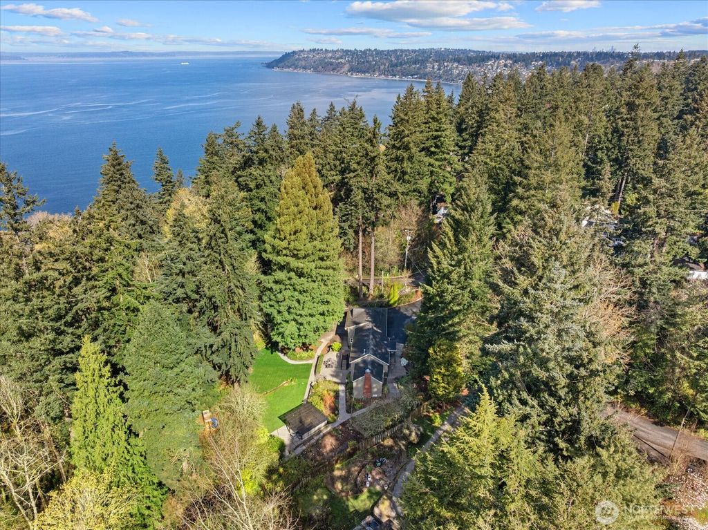 Photo of 2501 SW 149th Street, Burien, WA 98166 (MLS # 2500223)