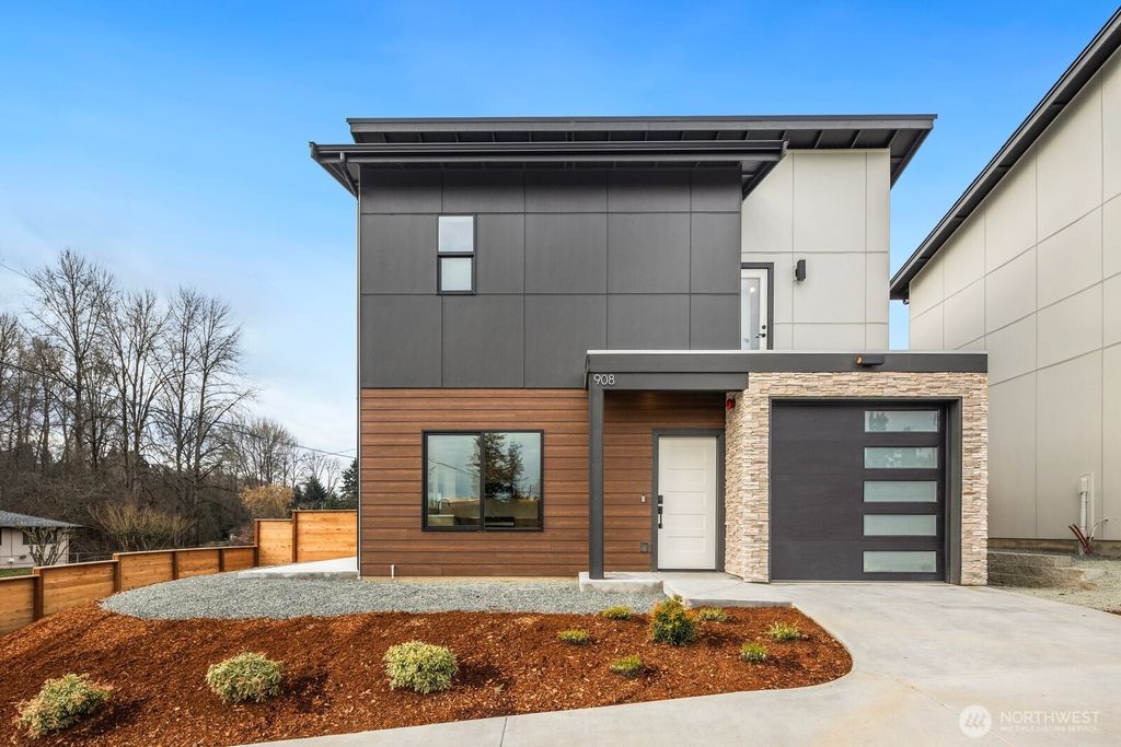 Photo of 908 S 138th Street, Burien, WA 98168 (MLS # 2472969)