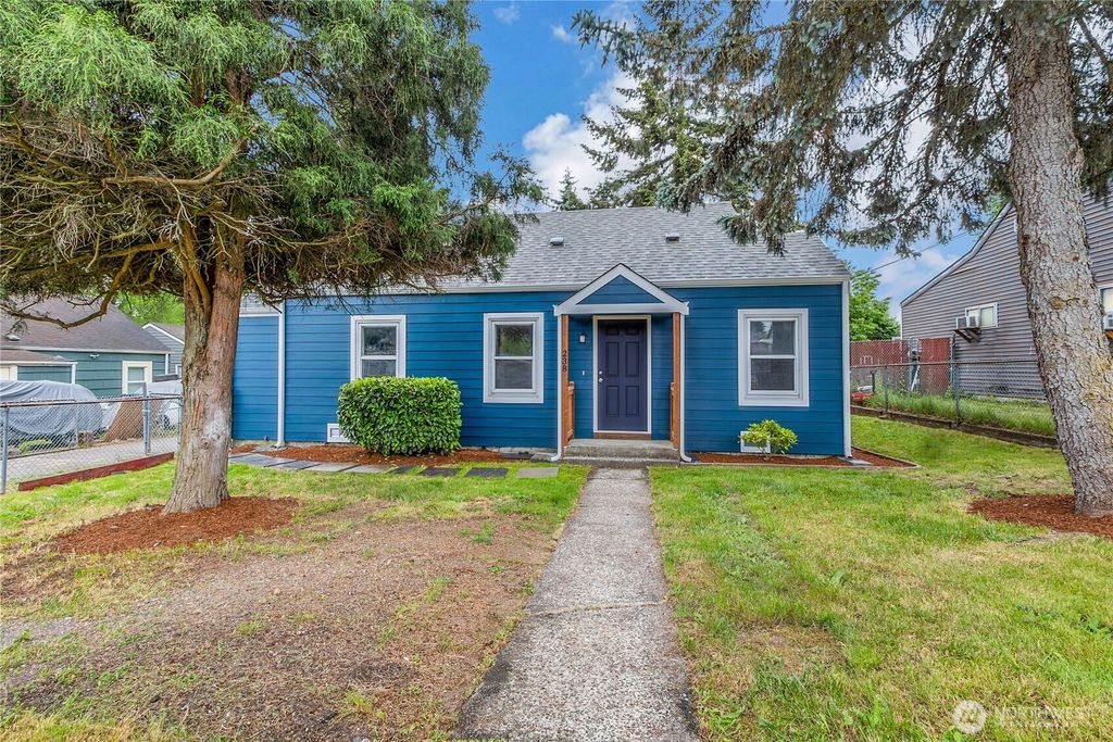 Photo of 238 North Lane, Tacoma, WA 98404 (MLS # 2530019)