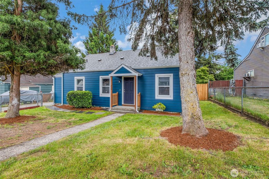 Photo of 238 North Lane, Tacoma, WA 98404 (MLS # 2530019)