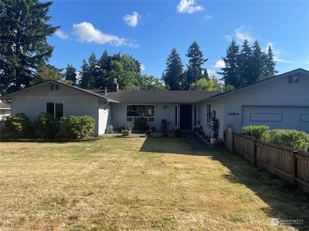 Photo of 13511 SE 266th Street St, Kent, WA 98042 (MLS # 2282929)