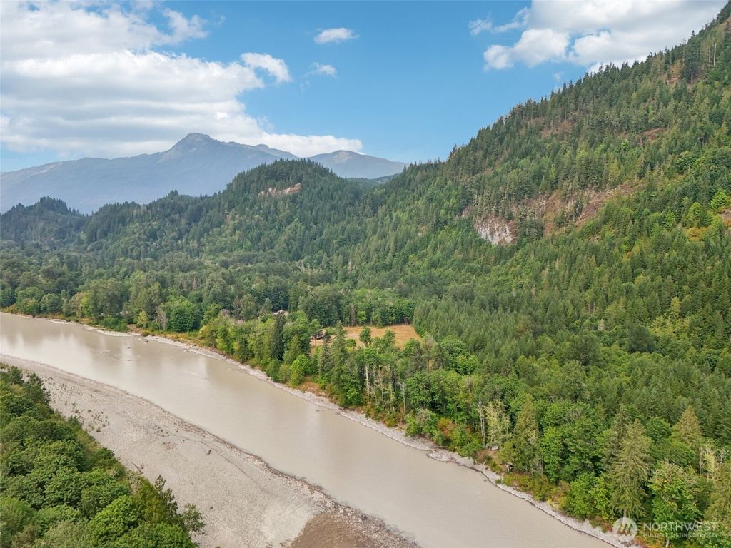 listing image 9361087029563279869