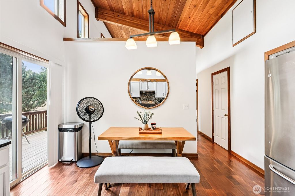 listing image 9360224086316940009