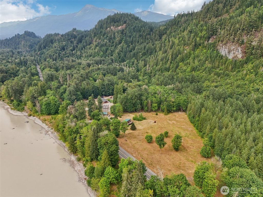 listing image 9368089073348970400