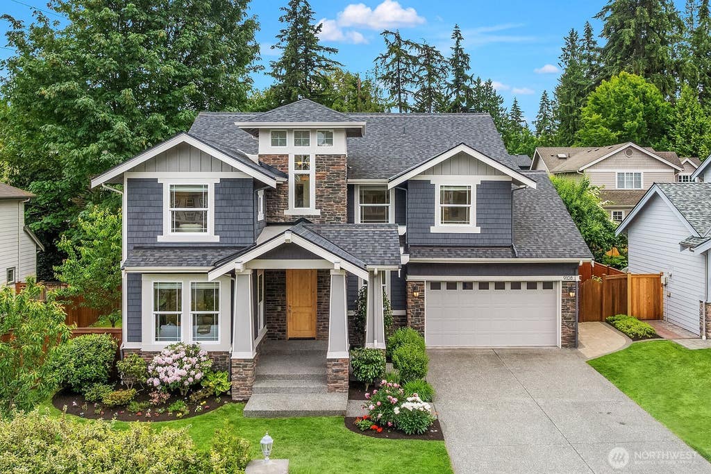 Photo of 9108 124th Avenue NE, Kirkland, WA 98033 (MLS # 2537348)