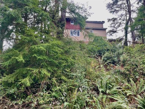 2543 State Route 109 Ocean City WA 98569
