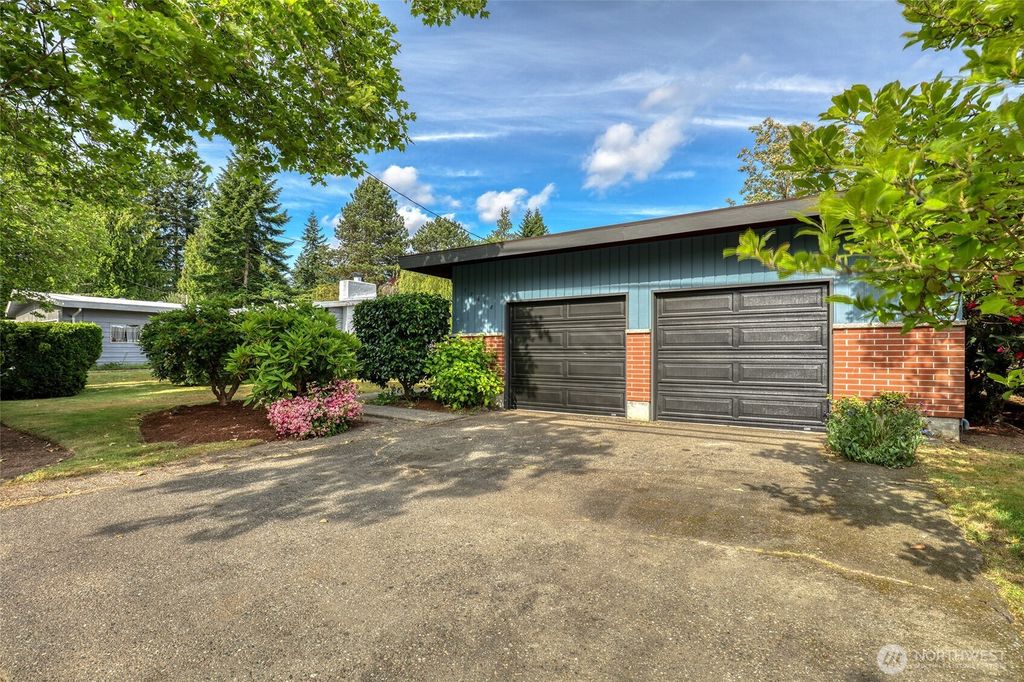 Photo of 17618 Meridian Avenue N, Shoreline, WA 98133 (MLS # 2396241)