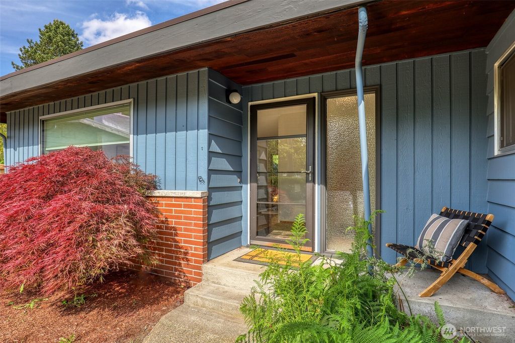 Photo of 17618 Meridian Avenue N, Shoreline, WA 98133 (MLS # 2396241)