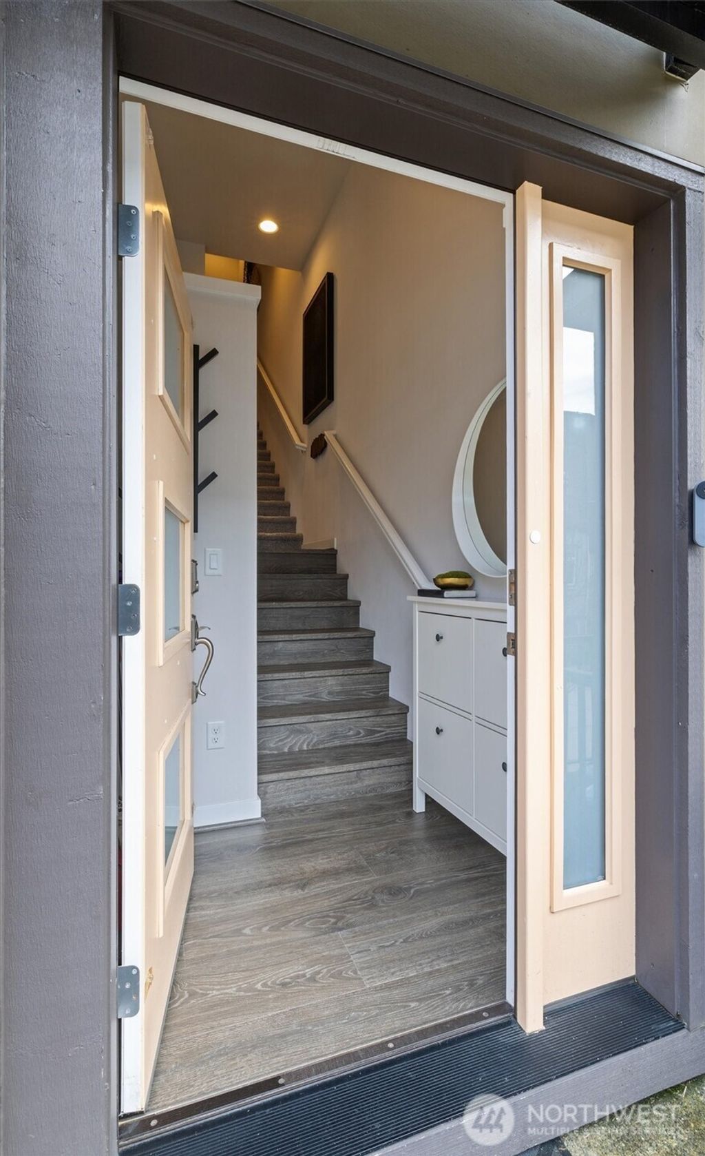 Photo of 964 7th Avenue NE #2.4, Issaquah, WA 98029 (MLS # 2471338)