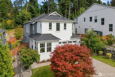 Photo of 31324 43rd Place SW, Federal Way, WA 98023 (MLS # 2555971)